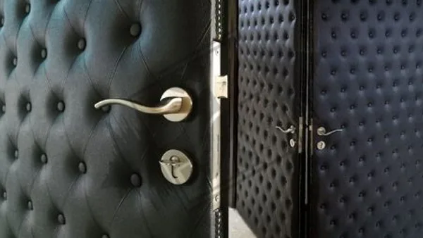 درب ضد سرقت روکش فلز دکورال مدل پردیس